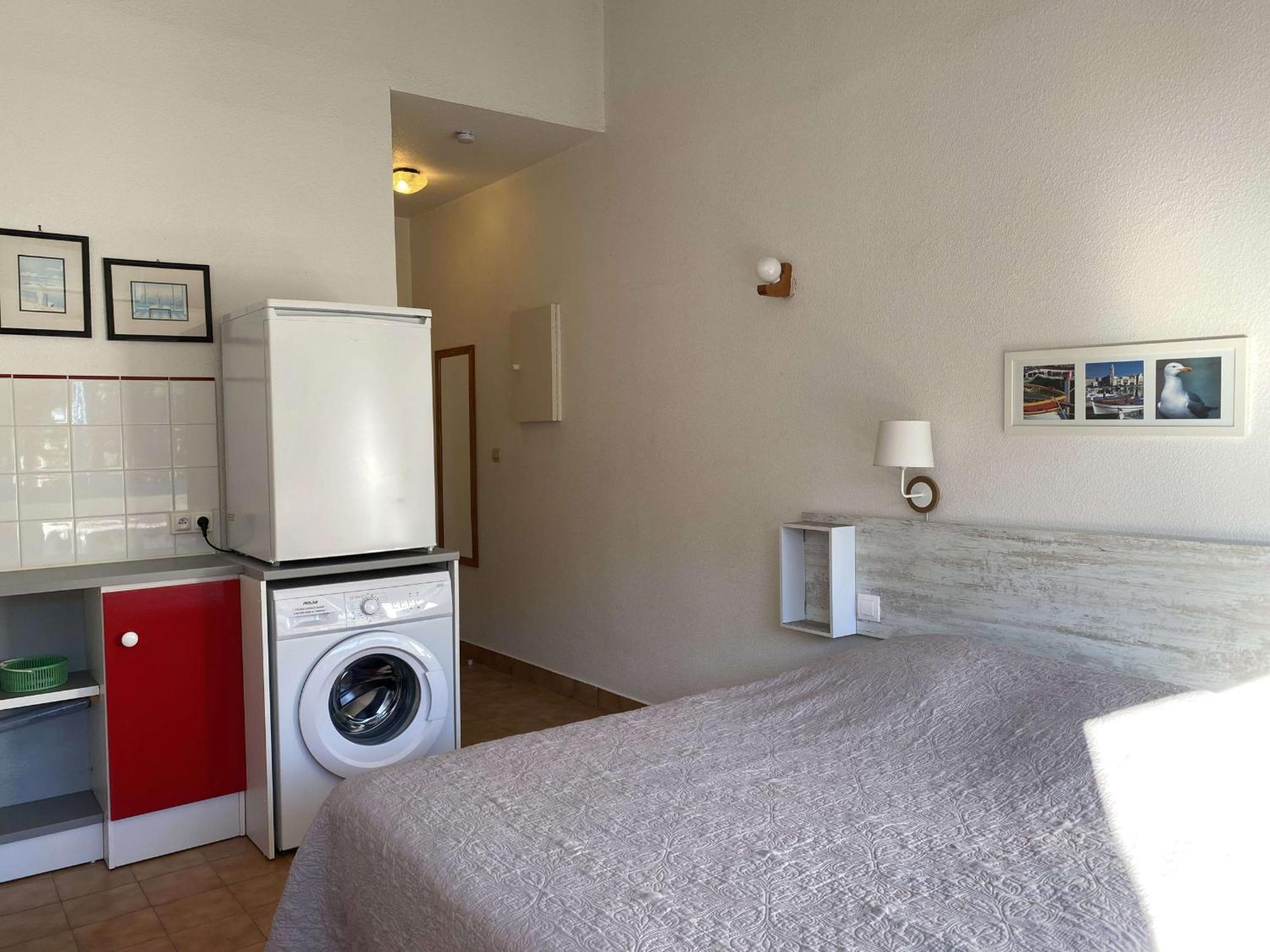 Studio Confort 2* Avec 2 Parkings Prives, Proche Thermes, Calme Et Bien Equipe - Balaruc-Les-Bains - Fr-1-553-114 Eksteriør bilde