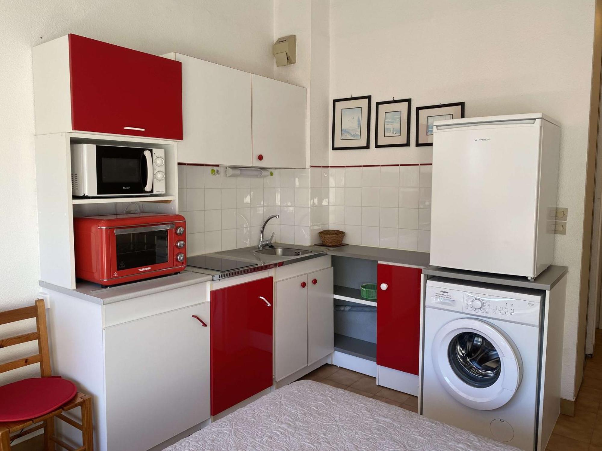 Studio Confort 2* Avec 2 Parkings Prives, Proche Thermes, Calme Et Bien Equipe - Balaruc-Les-Bains - Fr-1-553-114 Eksteriør bilde