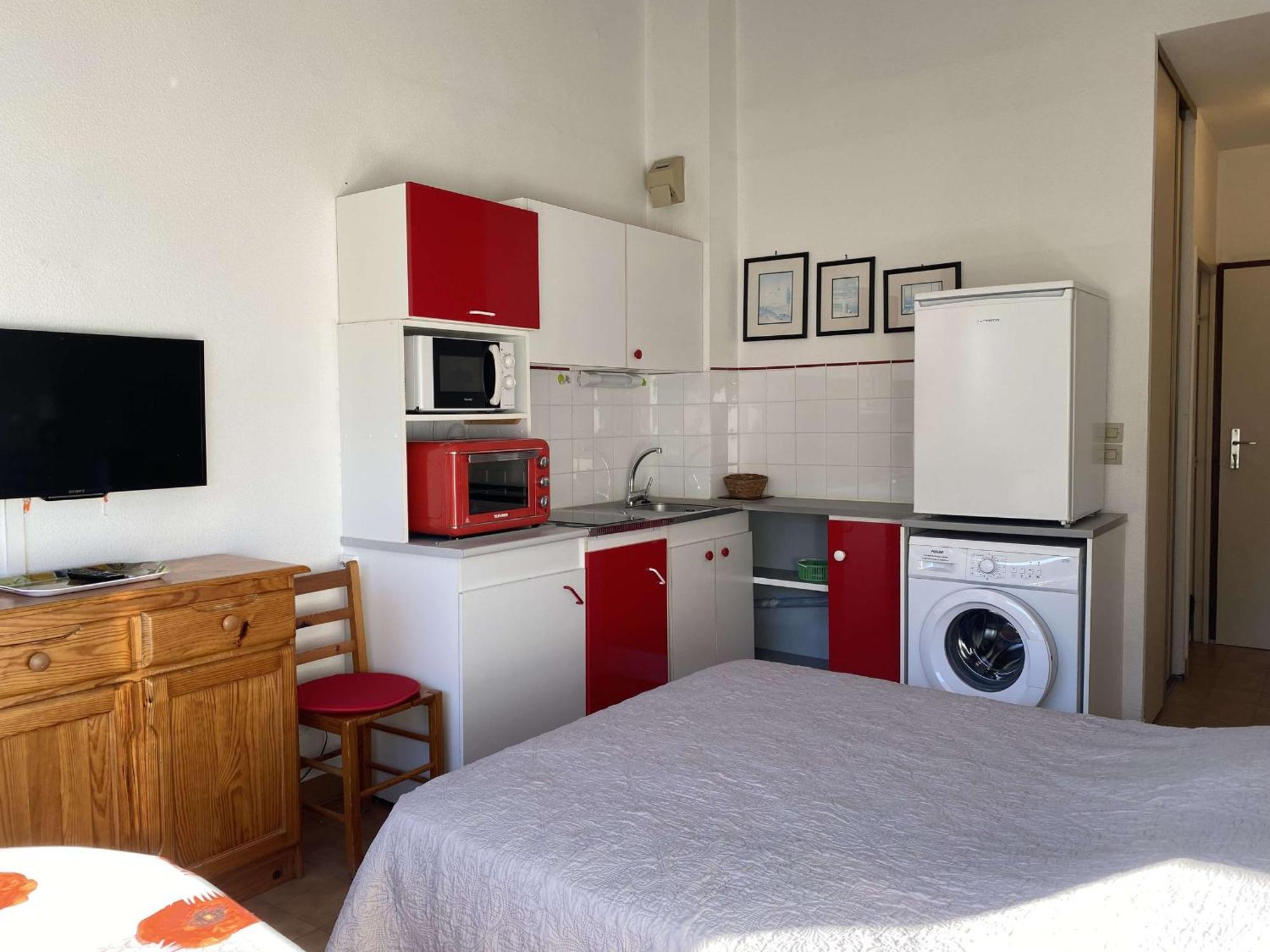 Studio Confort 2* Avec 2 Parkings Prives, Proche Thermes, Calme Et Bien Equipe - Balaruc-Les-Bains - Fr-1-553-114 Eksteriør bilde